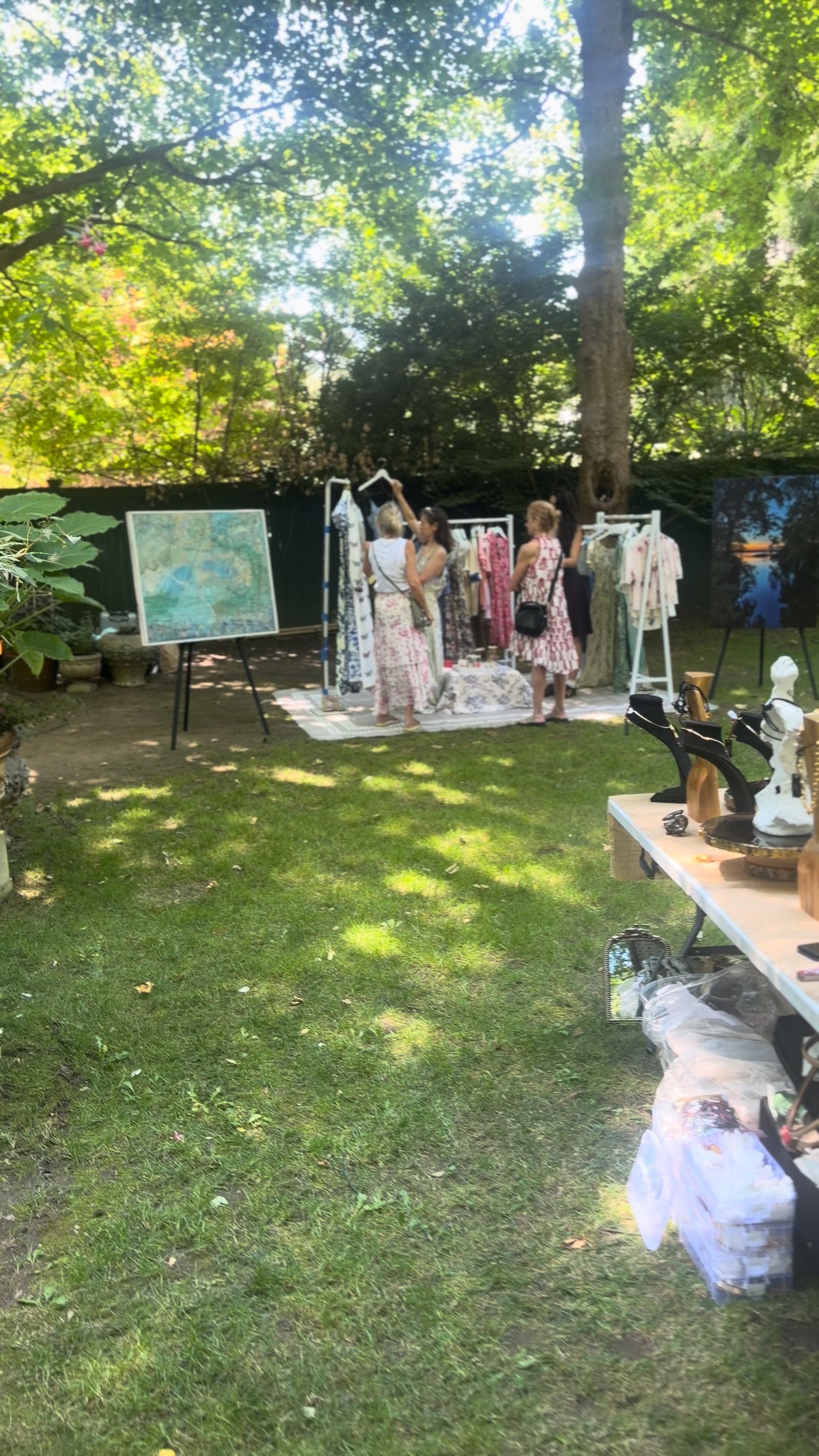 Hamptons Garden Gala, frame 1 of 18